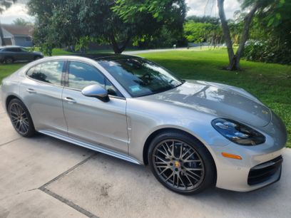 Used 2022 Porsche Panamera
