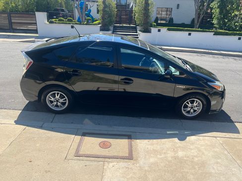 Used 2010 Toyota Prius Five image 4