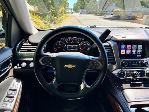 Used 2016 Chevrolet Suburban LTZ image 13