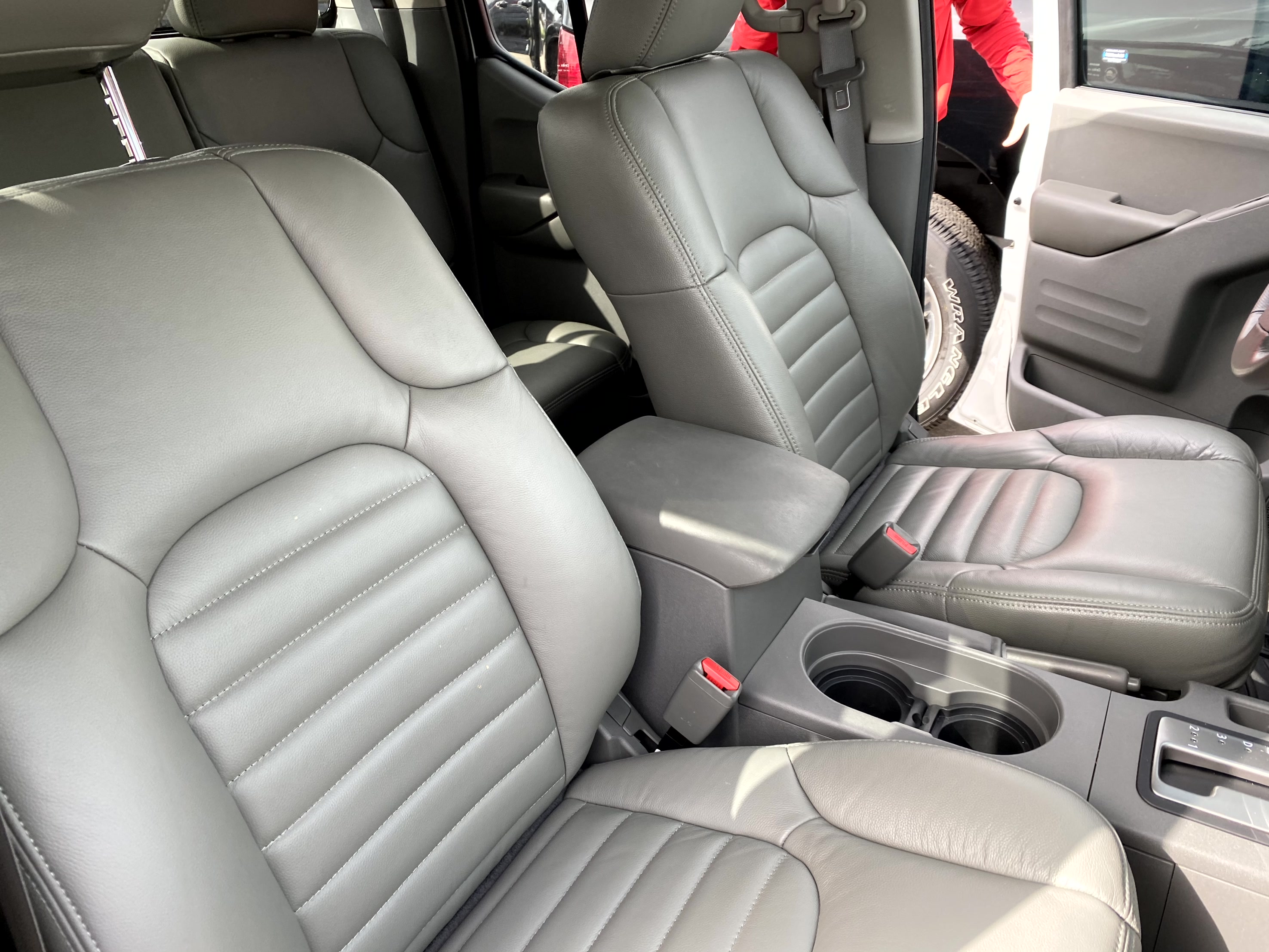 Used 2018 Nissan Frontier SV w/ Value Truck Package RWD image 11