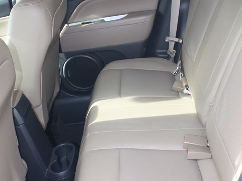 Used 2016 Jeep Compass High Altitude image 26