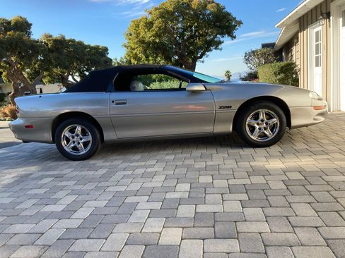 Used 1999 Chevrolet Camaro Z28 image 1