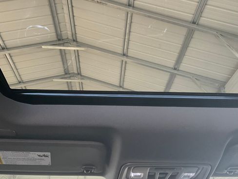 Used 2024 GMC Sierra 3500 Denali w/ Denali Reserve Package image 12