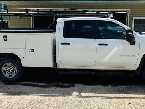 Used 2023 Chevrolet Silverado 2500 W/T w/ WT Convenience Package AWD/4WD image 5