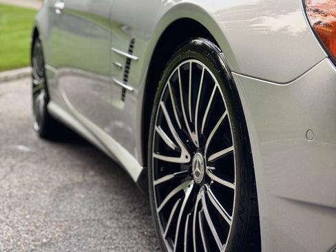 Used 2013 Mercedes-Benz SL 550 image 6