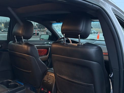 Used 2014 Lincoln MKS AWD w/ Equipment Group 201A image 6