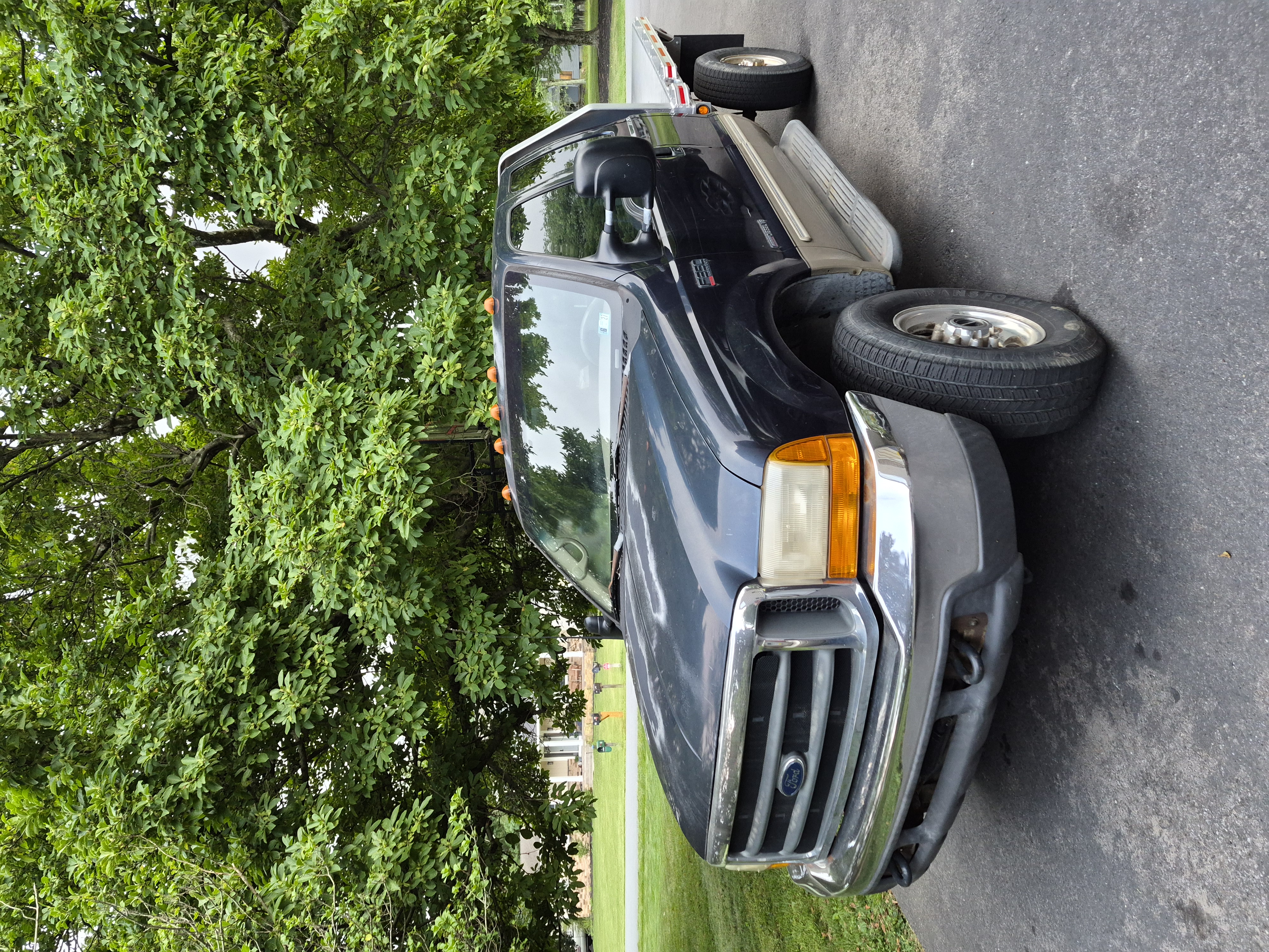 Used 2000 Ford F350 4x4 SuperCab Super Duty image 1