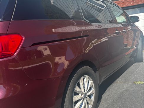 Used 2018 Kia Sedona EX FWD image 5