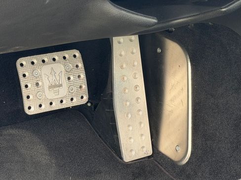 Used 2009 Maserati GranTurismo S RWD image 14
