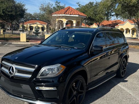Used 2015 Mercedes-Benz GL 550 GL 550 4MATIC Sport Utility 4D image 24