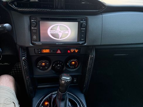 Used 2015 Scion FR-S image 5