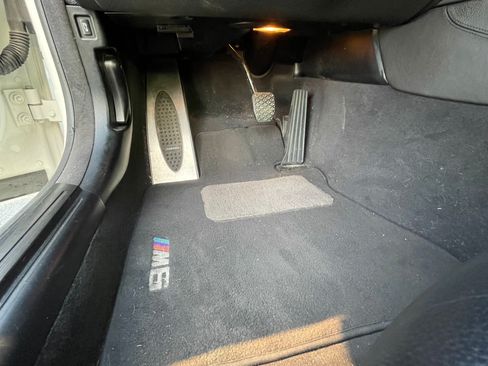 Used 2010 BMW M6 Coupe image 23