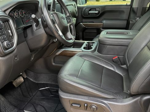 Used 2019 Chevrolet Silverado 1500 LT Trail Boss AWD/4WD image 11