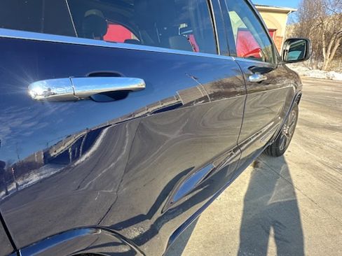 Used 2017 Jeep Grand Cherokee Overland image 9