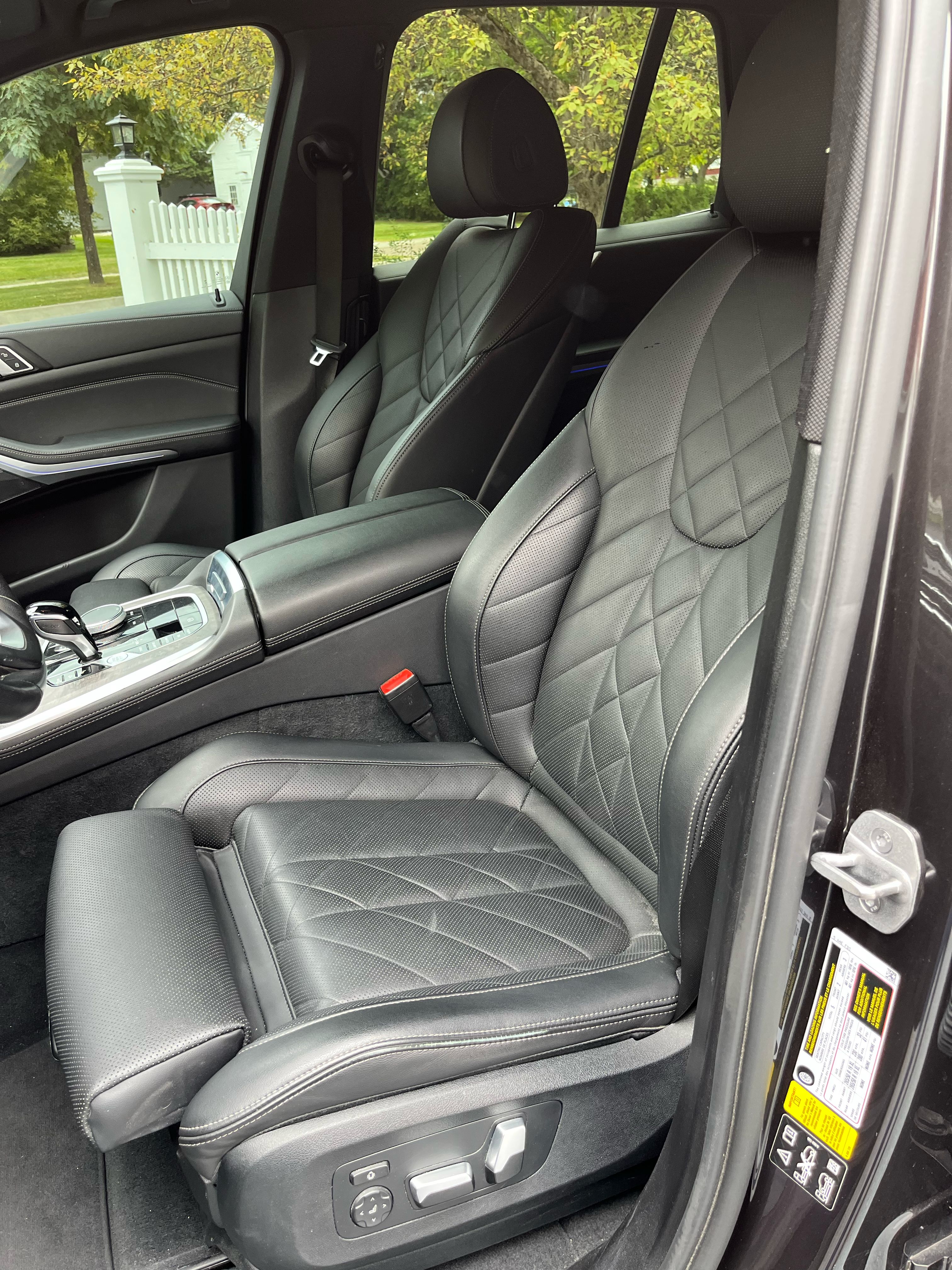 Used 2023 BMW X5 xDrive40i w/ Premium Package AWD/4WD image 6
