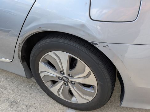 Used 2015 Hyundai Sonata Limited w/ Option Group 02 image 10