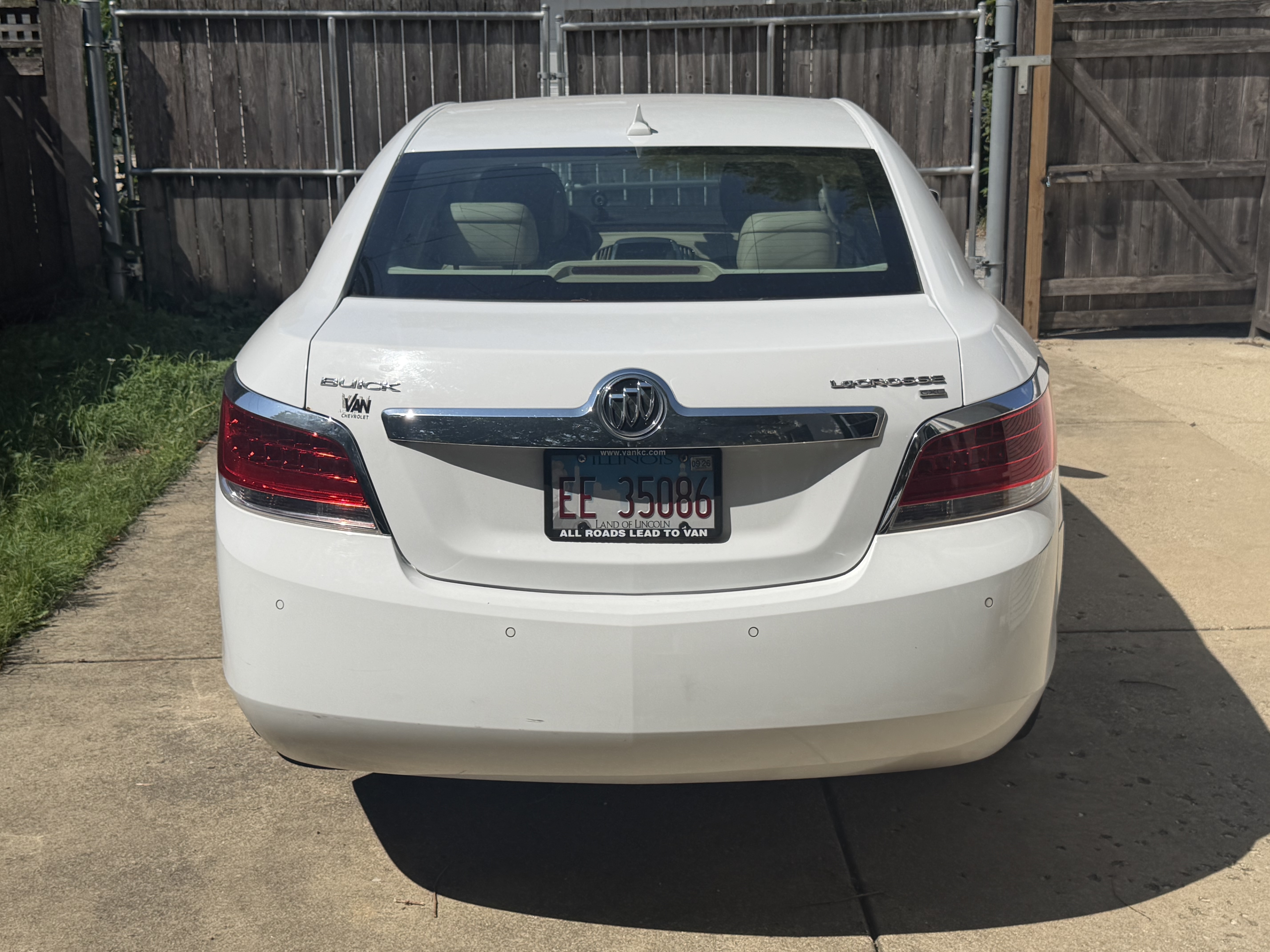 Used 2010 Buick LaCrosse CXL FWD image 5