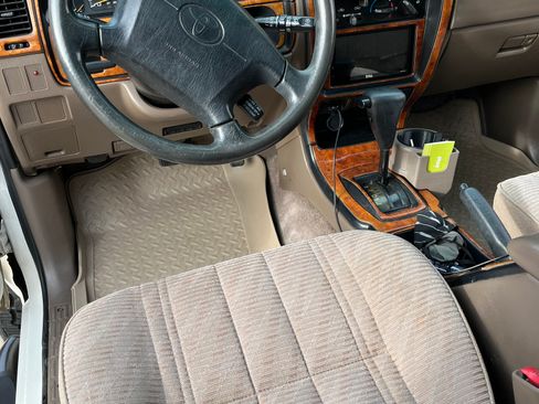 Used 1998 Toyota 4Runner SR5 image 9