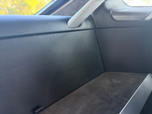 Used 2006 Aston Martin V8 Vantage Coupe 2D image 17