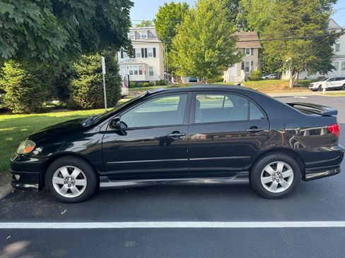 Used 2006 Toyota Corolla S FWD image 2
