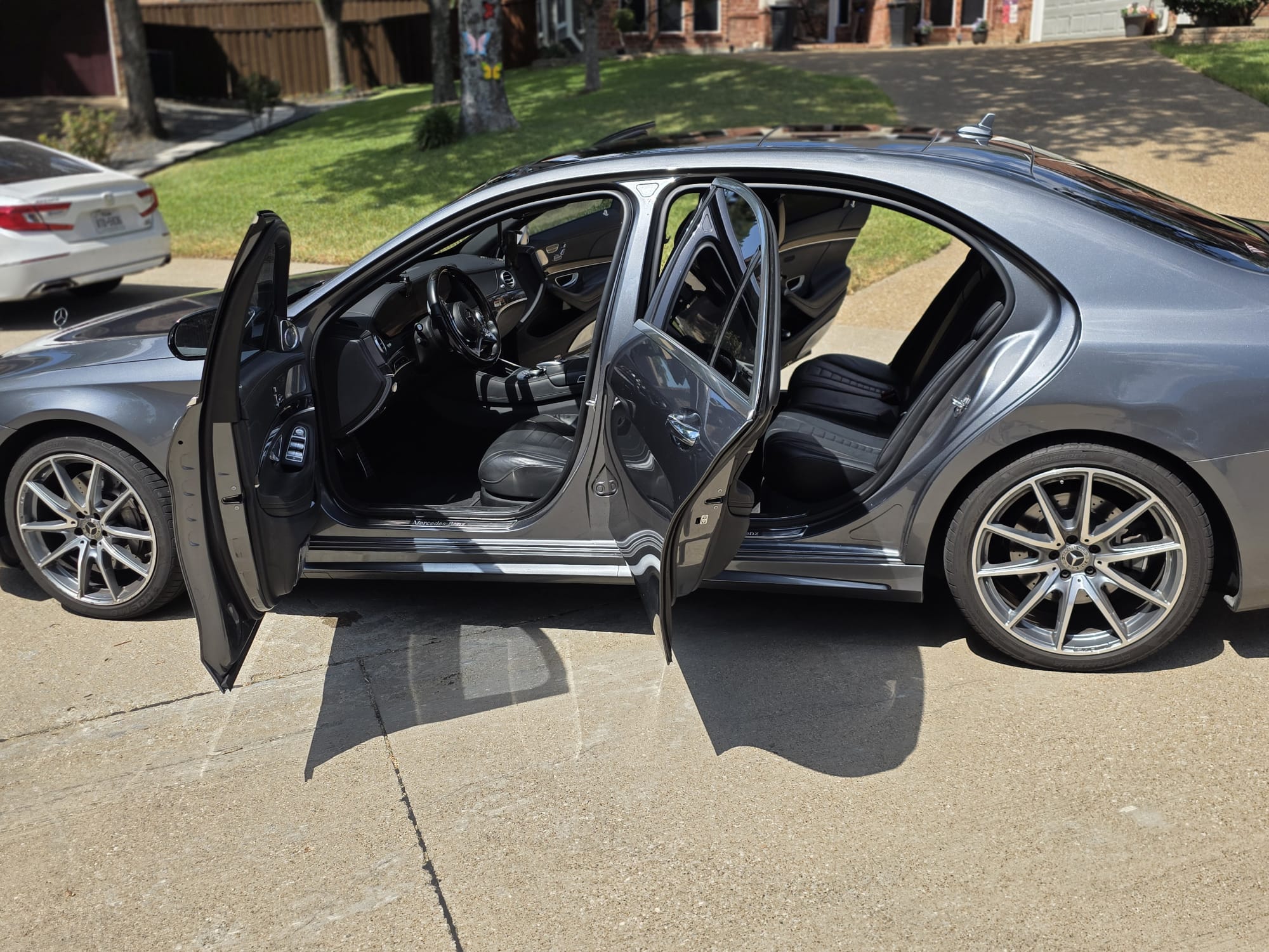 Used 2018 Mercedes-Benz S 560 Sedan image 16