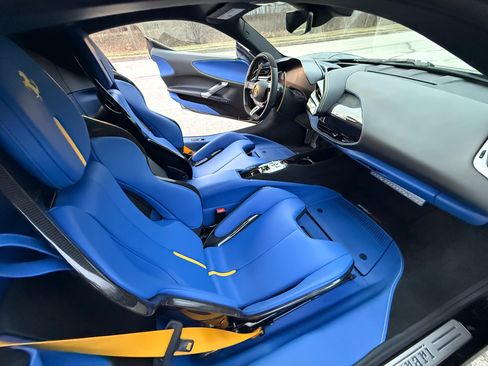 Used 2023 Ferrari SF90 Stradale image 15