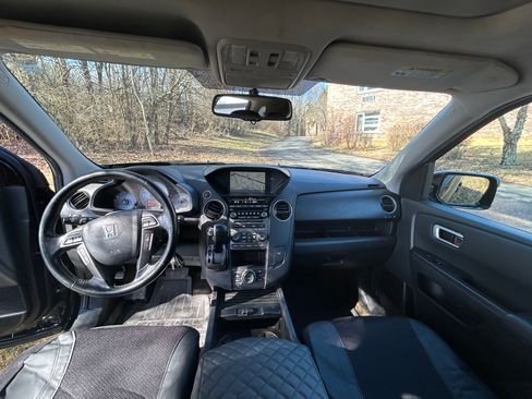 Used 2014 Honda Pilot Touring image 13