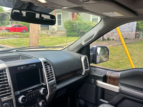 Used 2016 Ford F150 Lariat w/ Equipment Group 502A Luxury image 11