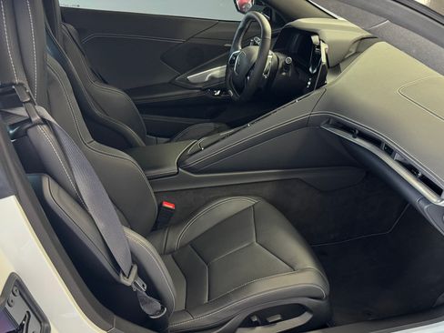 Used 2024 Chevrolet Corvette Z06 image 21