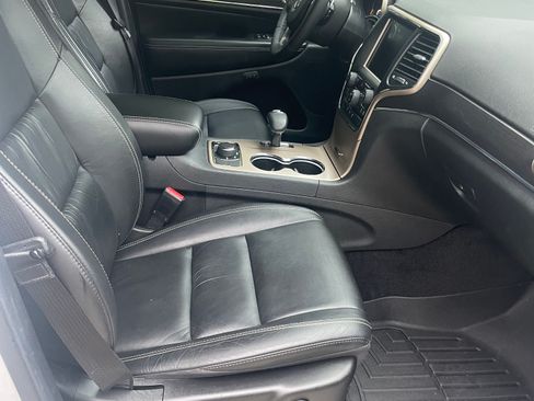 Used 2014 Jeep Grand Cherokee Limited image 8