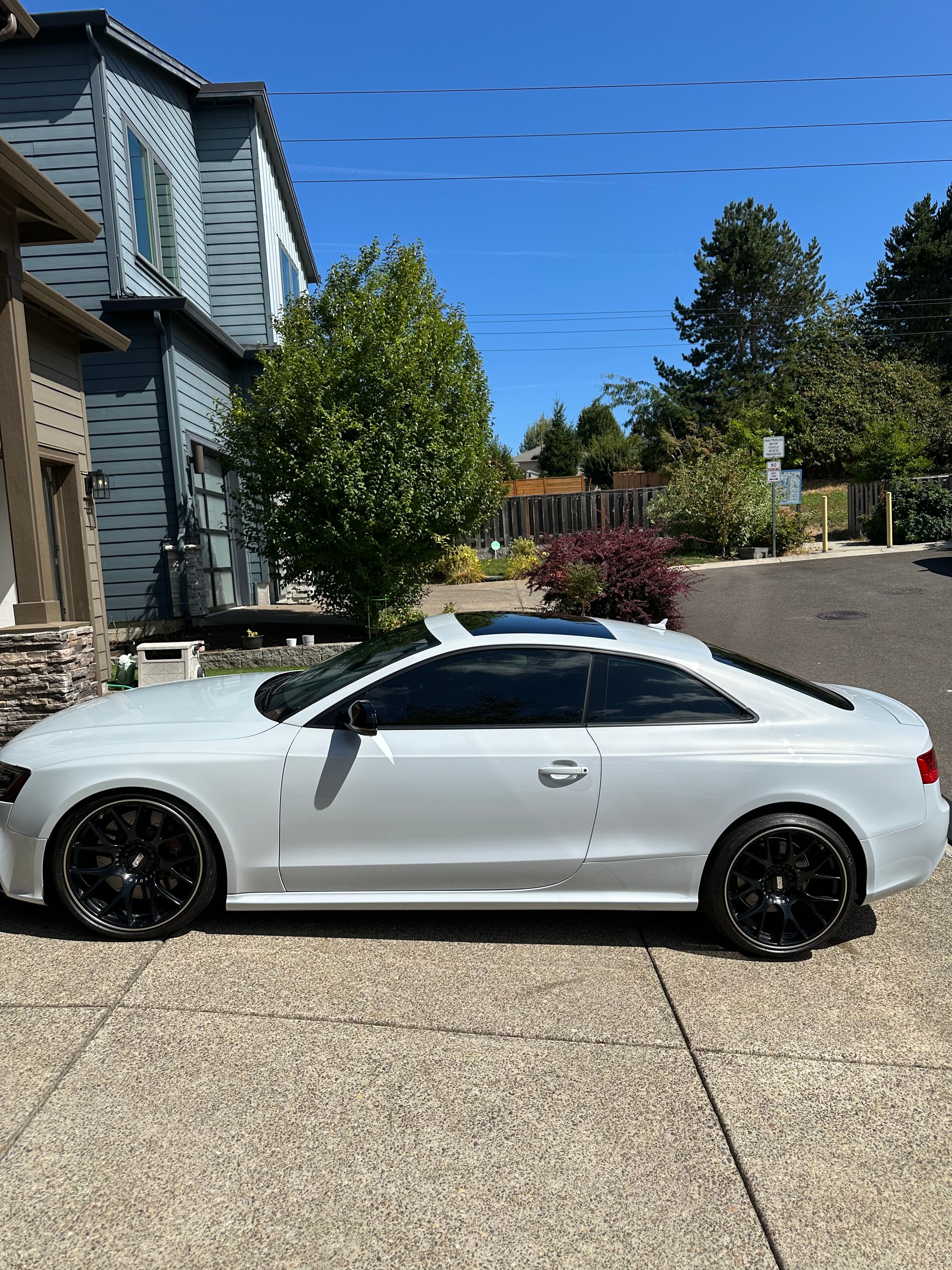 Used 2013 Audi RS 5 Coupe w/ Audi MMI Navigation Plus Pkg AWD/4WD image 6