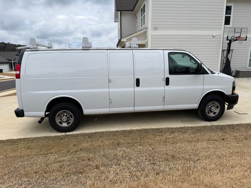 Used 2021 Chevrolet Express 2500 Extended w/ Driver Convenience Package image 1