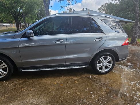 Used 2012 Mercedes-Benz ML 350 4MATIC image 4