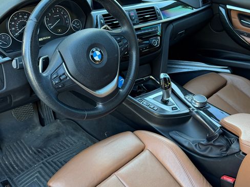 Used 2017 BMW 330e RWD image 11