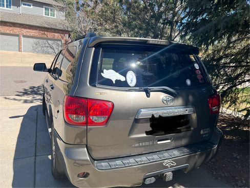 Used 2015 Toyota Sequoia Limited image 4