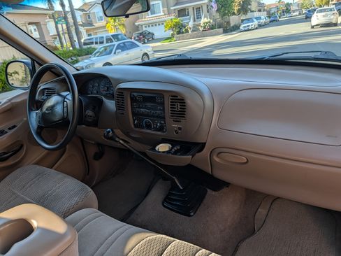 Used 1998 Ford F150 2WD SuperCab image 16