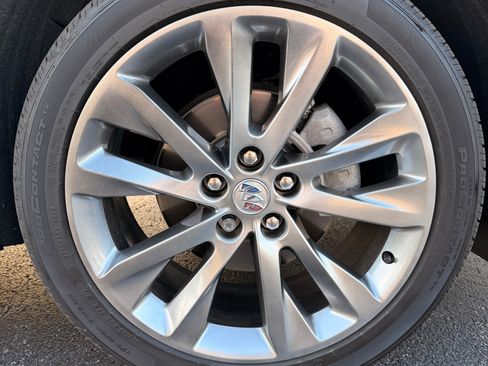 Used 2021 Buick Envision Avenir w/ Technology Package II AWD/4WD image 9