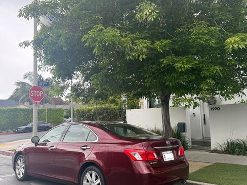 Used 2007 Lexus ES 350 w/ Premium Plus Pkg FWD image 6