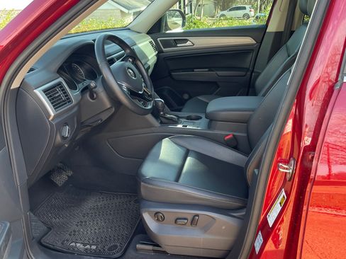 Used 2019 Volkswagen Atlas SE w/ Towing Package image 19