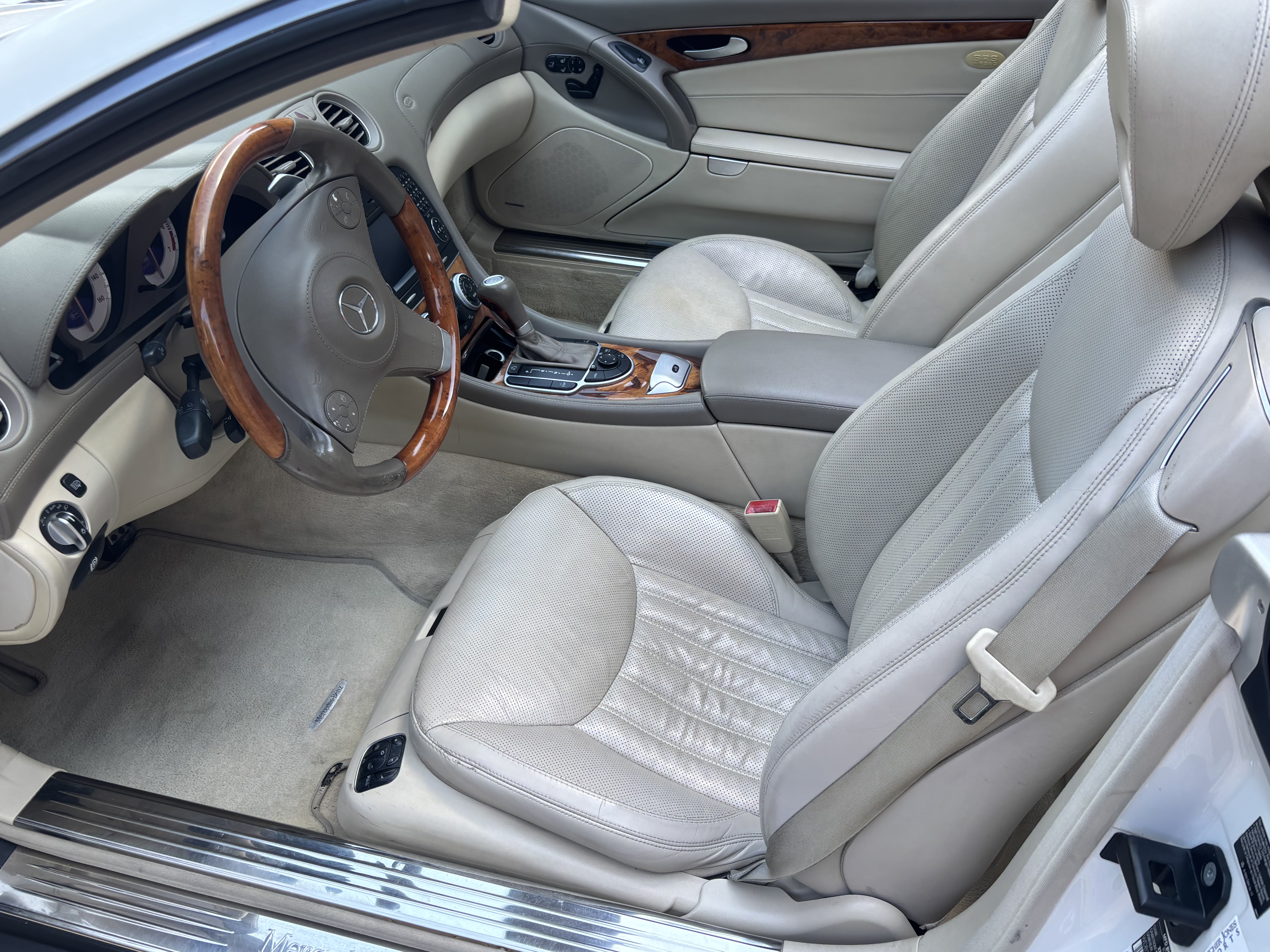 Used 2009 Mercedes-Benz SL 550 image 5
