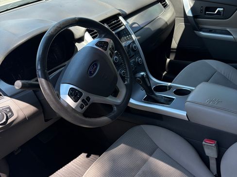 Used 2012 Ford Edge SEL FWD image 2