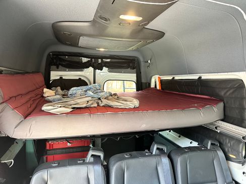 Used 2021 Mercedes-Benz Sprinter 2500 image 10