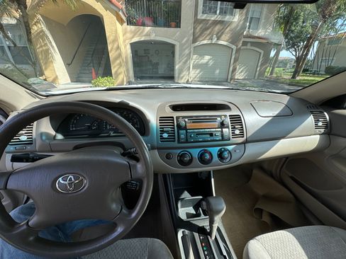 Used 2003 Toyota Camry SE image 12