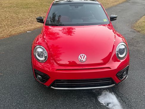 Used 2017 Volkswagen Beetle R-Line SEL image 2