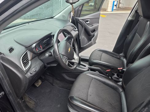 Used 2021 Chevrolet Trax LT w/ Driver Confidence Package image 16