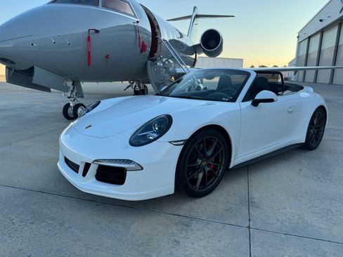 Used 2014 Porsche 911 Carrera 4S AWD/4WD image 13