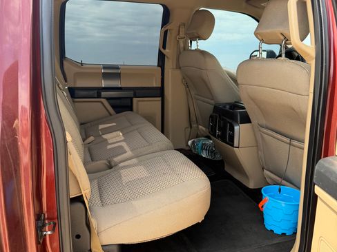 Used 2016 Ford F150 XLT w/ Equipment Group 302A Luxury AWD/4WD image 11