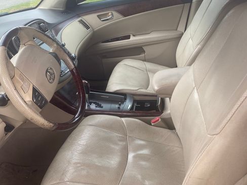 Used 2012 Toyota Avalon Limited image 11