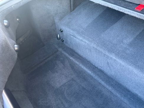 Used 2006 Aston Martin V8 Vantage Coupe 2D image 15