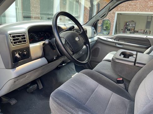 Used 2002 Ford F250 2WD Crew Cab Super Duty image 8